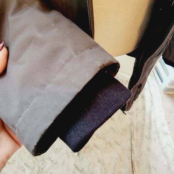 CANADA GOOSE FULLY LINED HOODED ZIP DOWN COAT SIZE SMALL - Picture 7 of 16